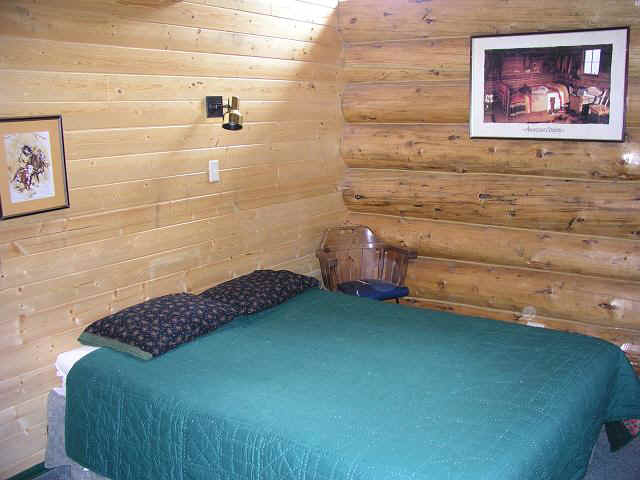 cabin17-BR3.JPG (59946 bytes)