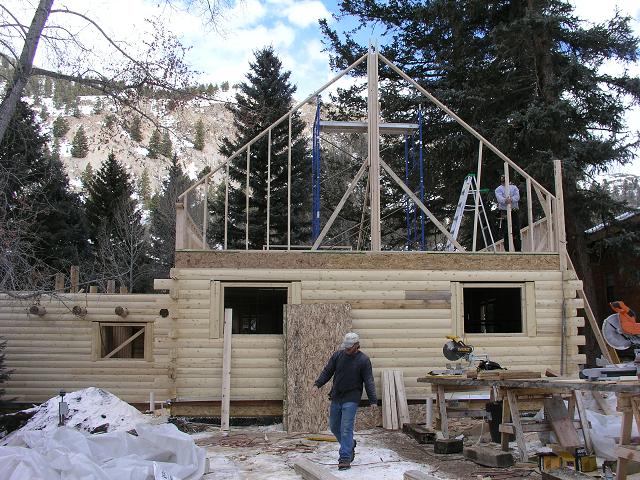 cabin24_f.JPG (95029 bytes)