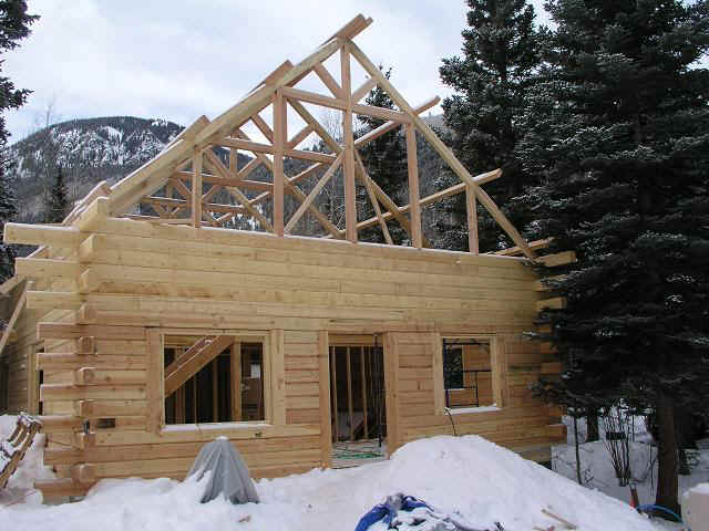 cabin30_truss2.JPG (77770 bytes)