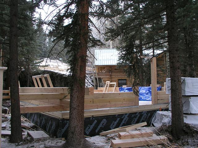 cabin32-frame.JPG (90815 bytes)