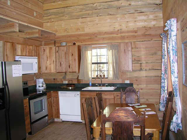 cabin32-kit9.JPG (68568 bytes)