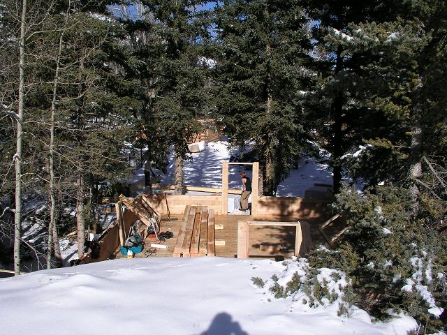 cabin32_bluff.JPG (100956 bytes)