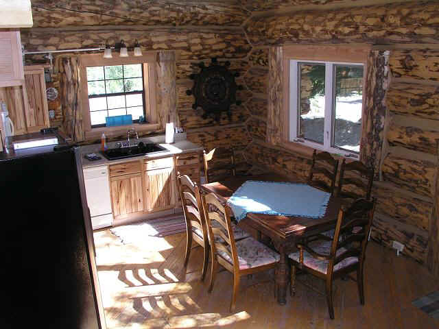 cabin34-kit view.JPG (70877 bytes)