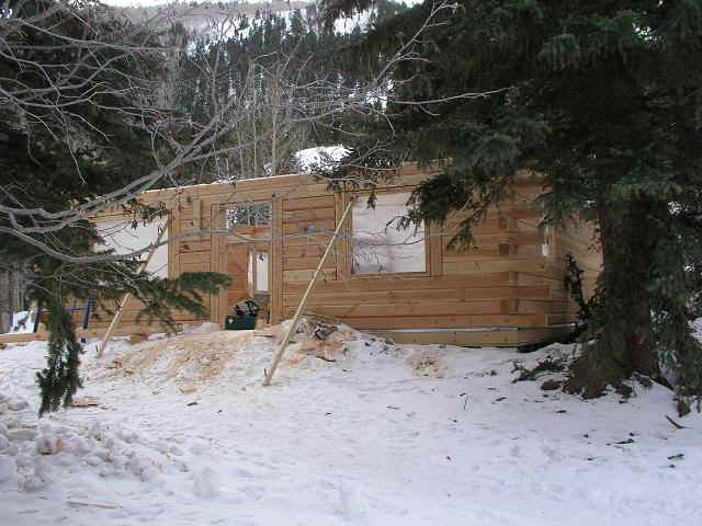 cabin35_zz.JPG (78660 bytes)