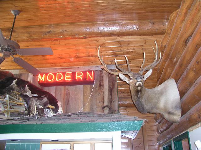 texan_cabin17D-inside.JPG (62338 bytes)